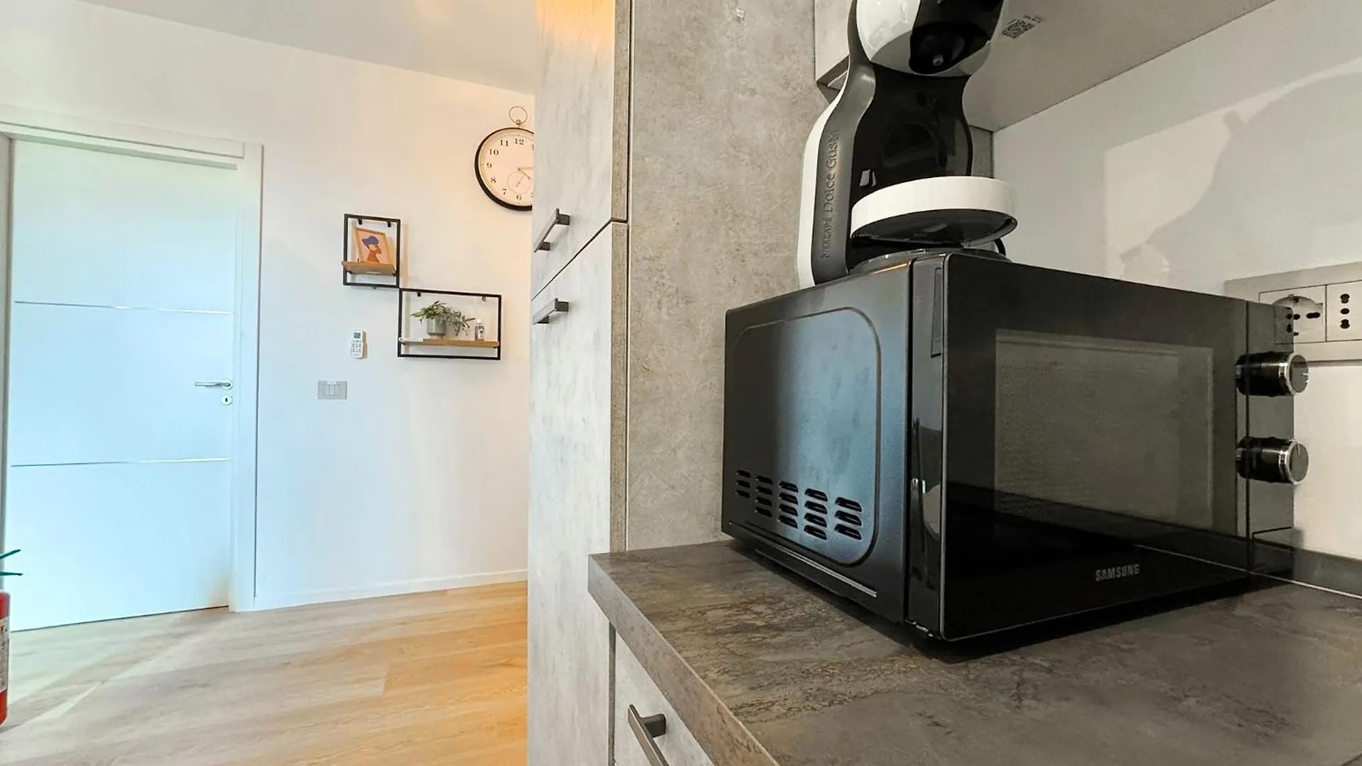 Loft Love Milano Design Max 4 People